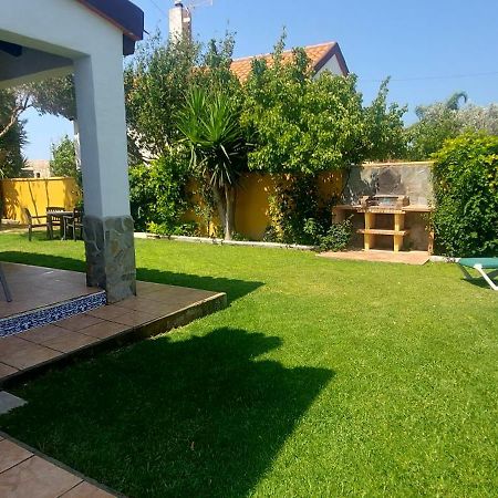קוניל דה לה פרונטרה Chalet La Huerta Con Piscina Y Wifi מראה חיצוני תמונה