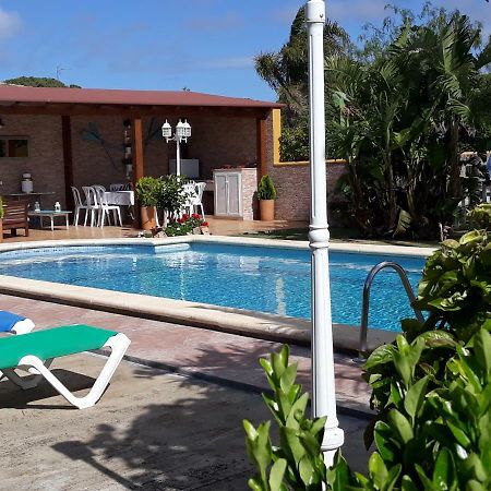 קוניל דה לה פרונטרה Chalet La Huerta Con Piscina Y Wifi מראה חיצוני תמונה