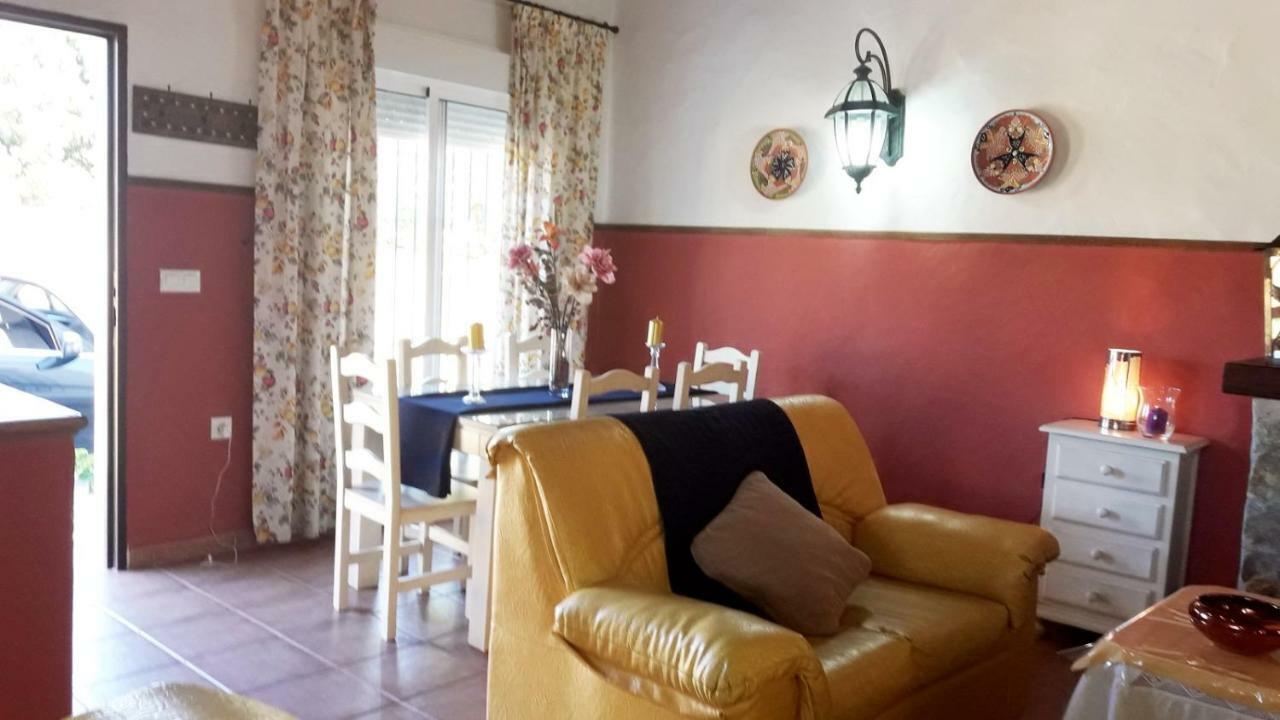 קוניל דה לה פרונטרה Chalet La Huerta Con Piscina Y Wifi מראה חיצוני תמונה