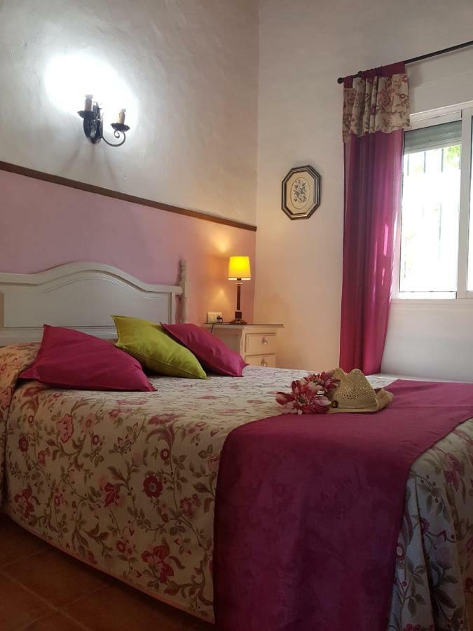 קוניל דה לה פרונטרה Chalet La Huerta Con Piscina Y Wifi מראה חיצוני תמונה