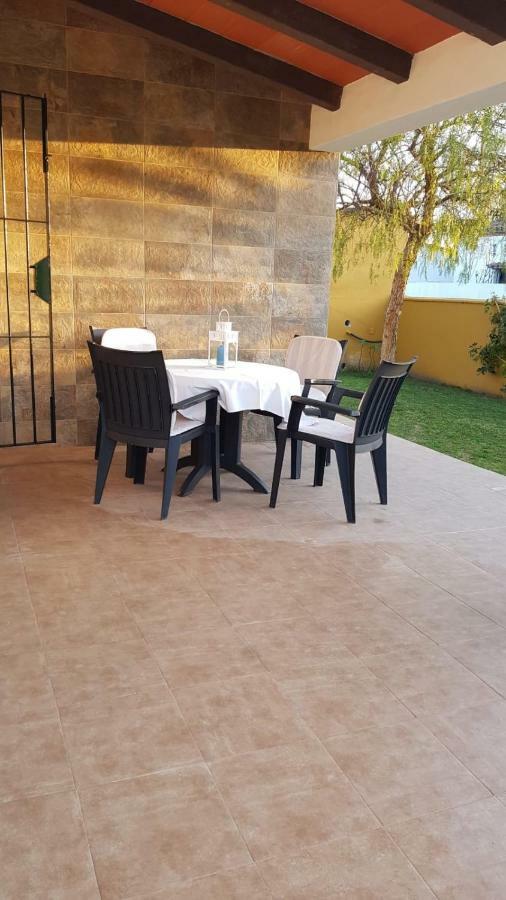קוניל דה לה פרונטרה Chalet La Huerta Con Piscina Y Wifi מראה חיצוני תמונה