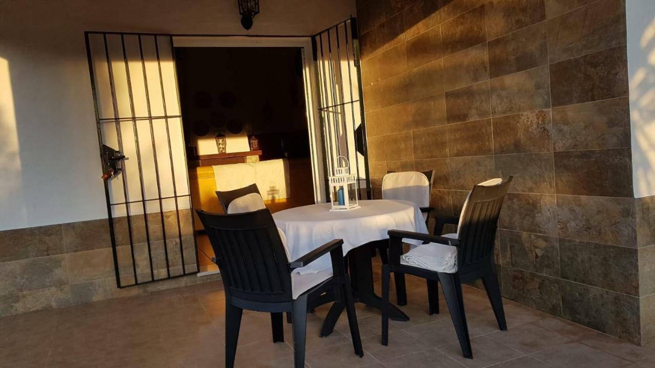 קוניל דה לה פרונטרה Chalet La Huerta Con Piscina Y Wifi מראה חיצוני תמונה