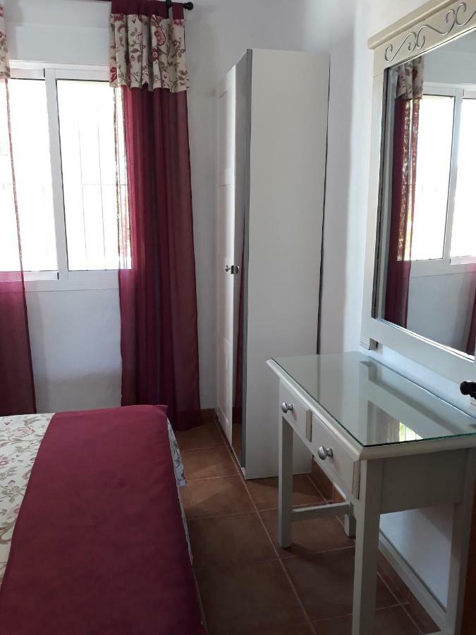קוניל דה לה פרונטרה Chalet La Huerta Con Piscina Y Wifi מראה חיצוני תמונה