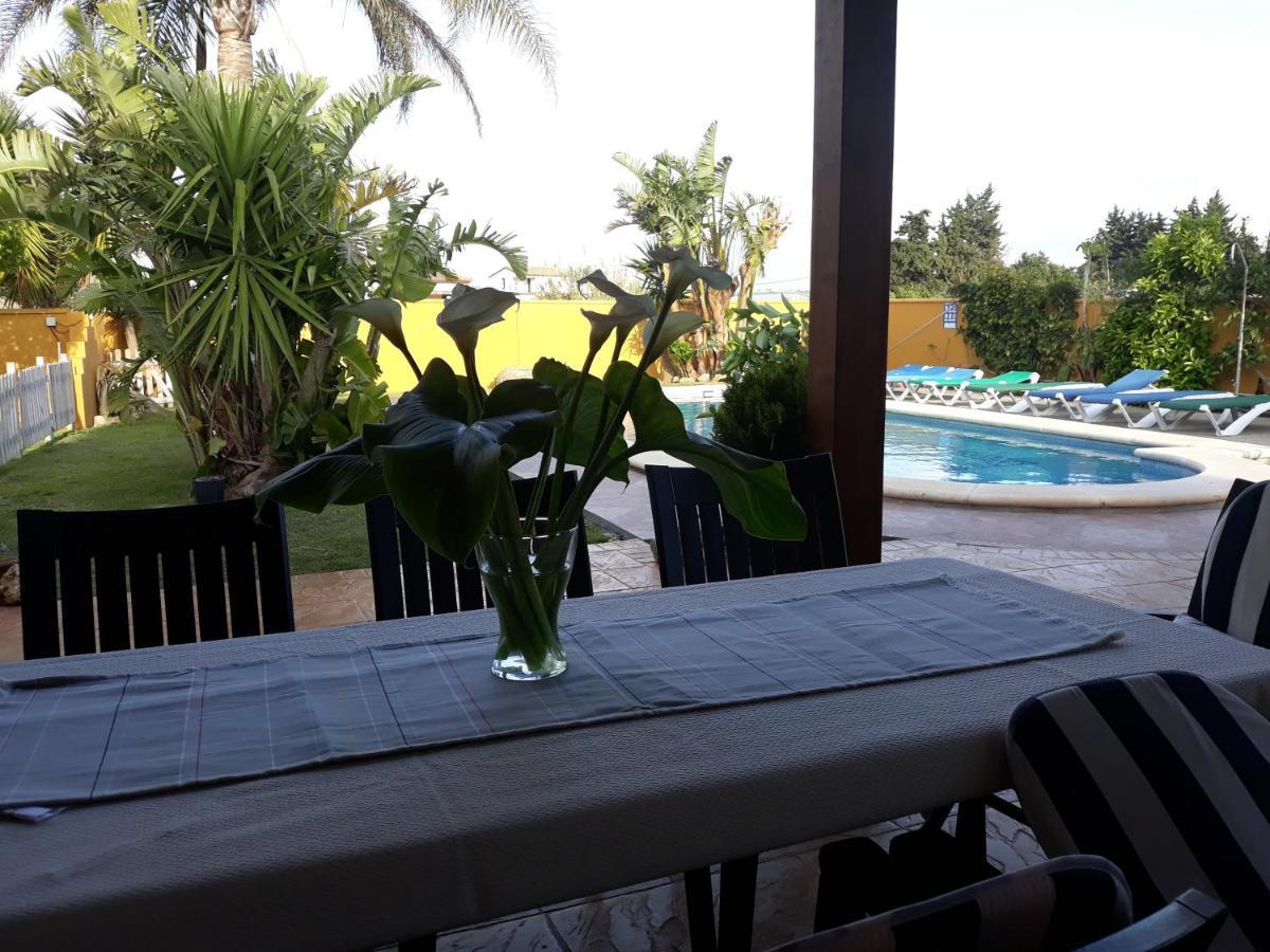 קוניל דה לה פרונטרה Chalet La Huerta Con Piscina Y Wifi מראה חיצוני תמונה